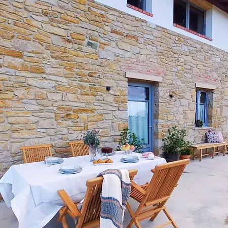 Quintaso Iii - Tazones Appartement *